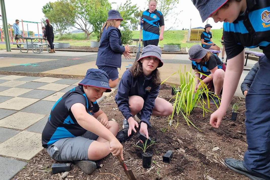 St Paul's Catholic School Students - establishing a Bush Food Garden 2022